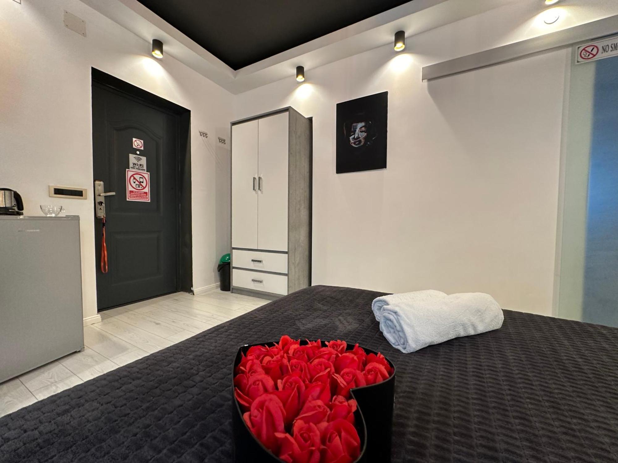 The Fame - Modern Studio In Top Location & Parking 克拉奥华 外观 照片